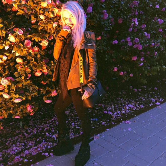 Meet your Posher, Megan - Picture 6 of 8